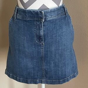 LOFT Blue Jean - Denim Mini Skirt - Stretch - Size: 6 - Pockets - 98% Cotton